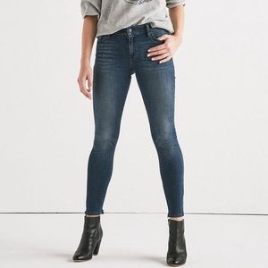 Ava Super Skinny Lucky Brand Jeans (size 29)